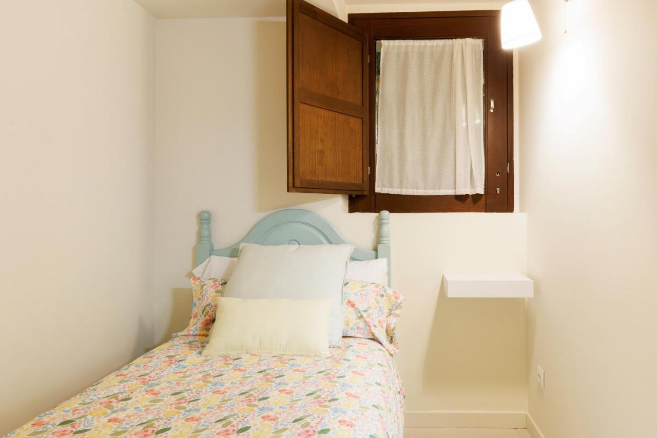 אלקאלה דה הנארס Casa Deluxe Herreros מראה חיצוני תמונה